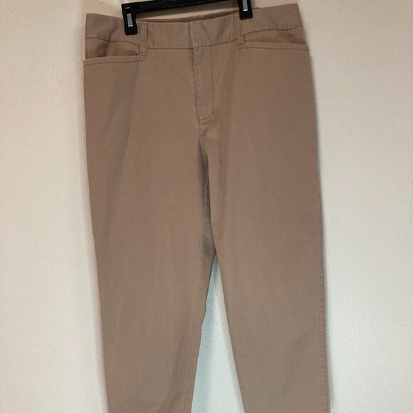 Liz Claiborne Sloane Women's Tan Capri Pants Size 12 Cotton/Spandex - Picture 1 of 7